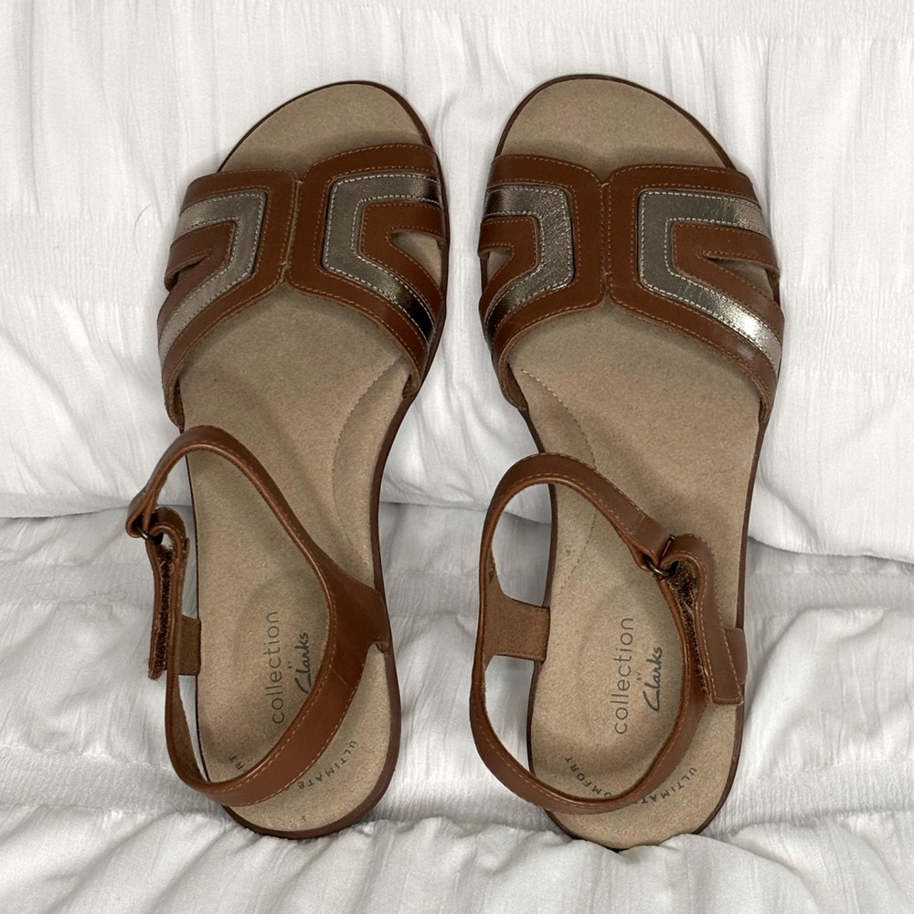 Women's Clarks Ada Mist Tan Metallic Combi Leather Sandal -size 6.5 - Picture 7 of 11